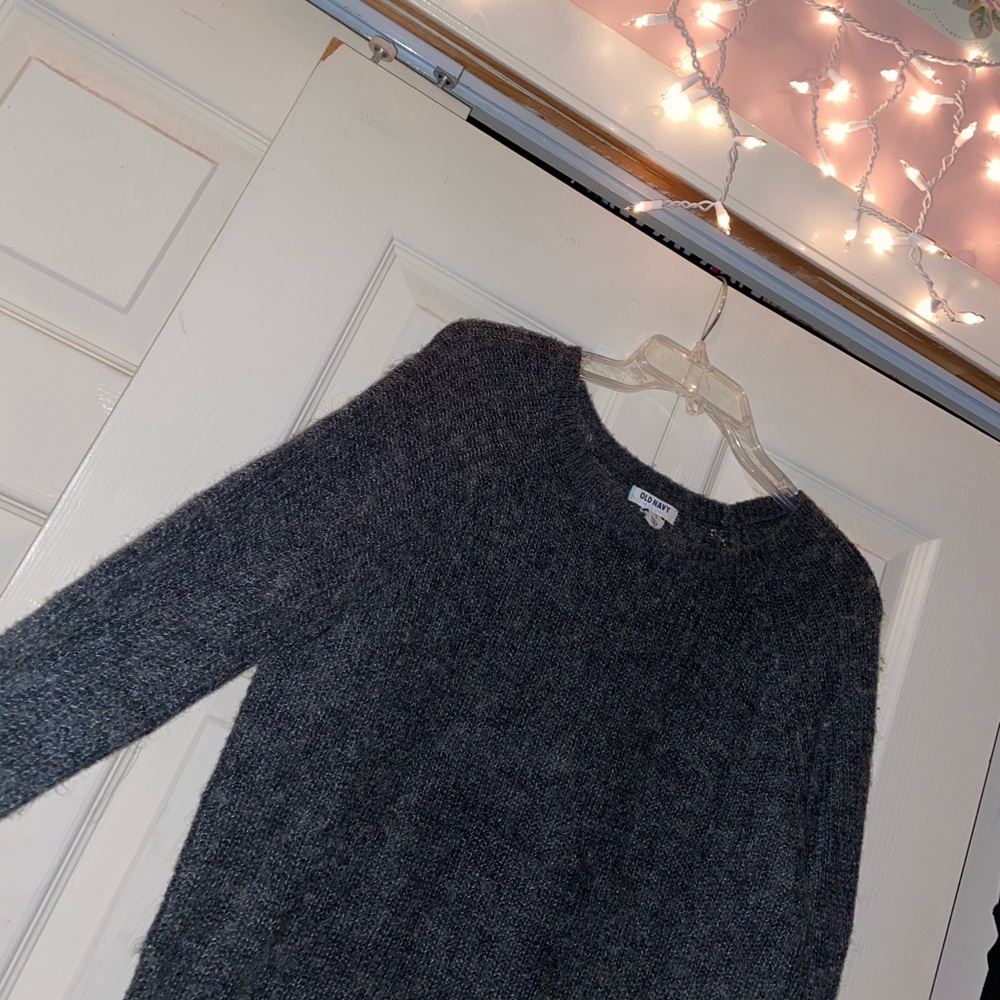 Gray old navy sweater